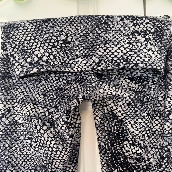 Balance Collection Athletic Compression Pants Women S Black Gray White Snake E21 - Picture 4 of 7